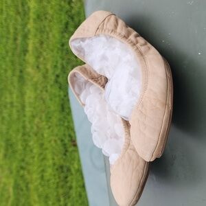 Vince Camuto Ellen Tan 8.5 Leather Ballerina flats